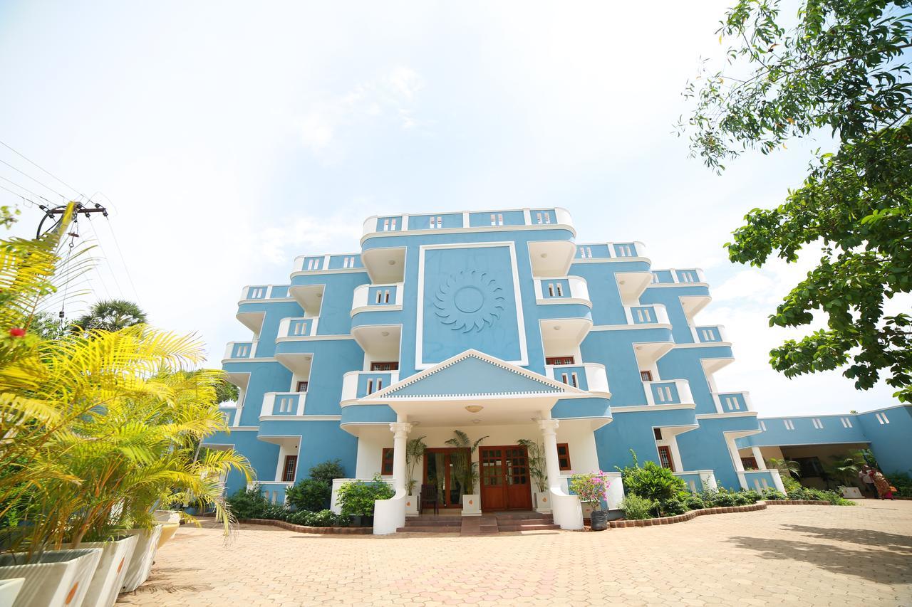Отель La Grace Integral Retreat Пондичерри Экстерьер фото